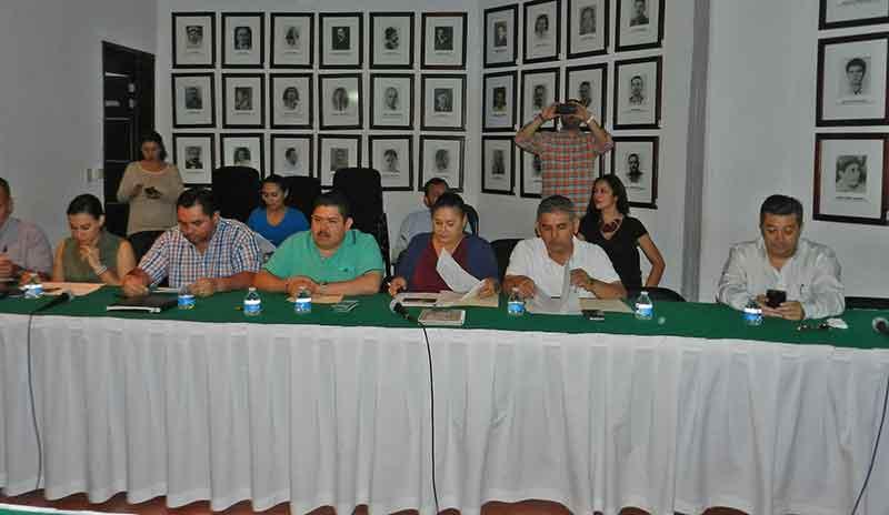 4-5_4 Piden verificar negocios de micheladas