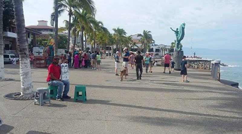 Llegan miles de turistas a Vallarta en esta temporada vacacional Llegan miles de turistas a Vallarta en esta temporada vacacional