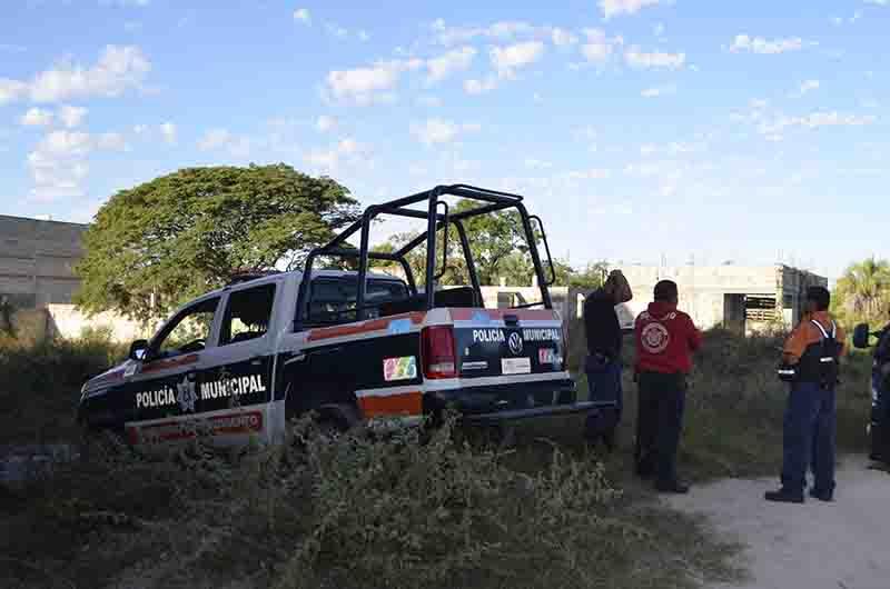 XX Lo encuentran torturado y ejecutado en un lote baldío