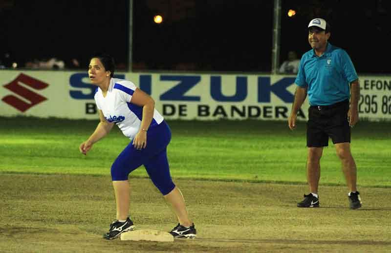 web-soft Ocupa NAT el primer lugar de la primera fuerza femenil en softbol