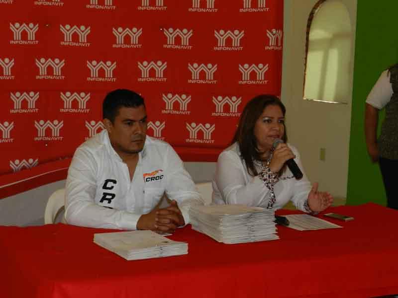 03bahia-(2) Certifica Infonavit a asesores para trámites ante el Instituto