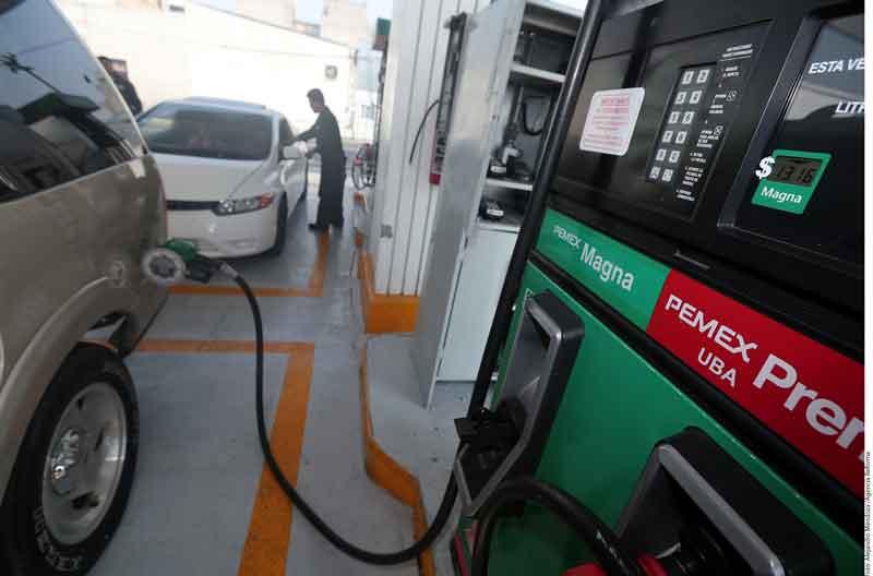 20y21Mxico01 Bajan combustibles hasta 43 centavos