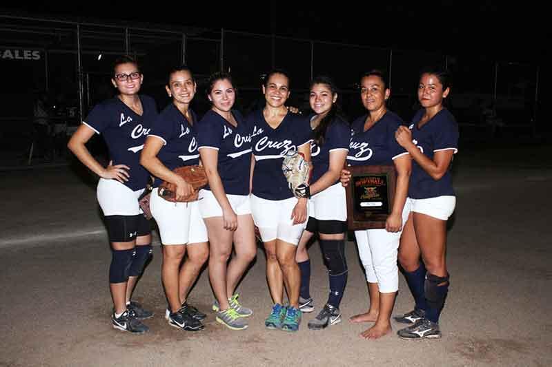 24y25Deportes-(1) Buscará Café Ixaya esta noche marcar el alto a NAT en softbol