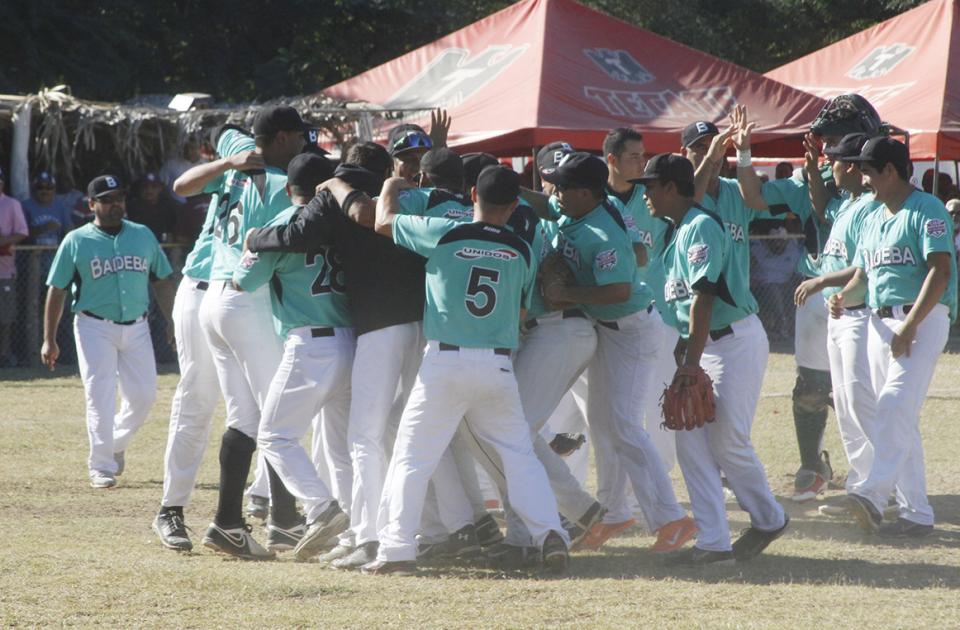 Jaibos-Tecuala 01 Vencen Jaibos a Tecuala por 5-2 y avanzan a semifinales