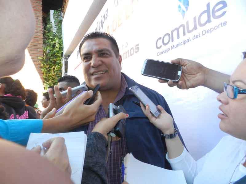 lulu08-nota-D-(1) Construirán unidad deportiva en las inmediaciones del Estero