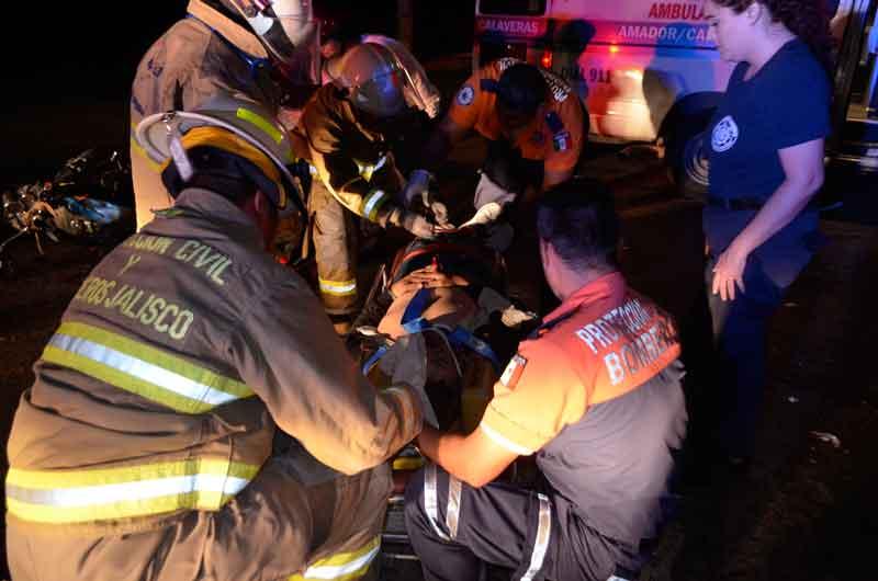 www30Sucesos-(3) Grave motociclista tras chocar con camioneta