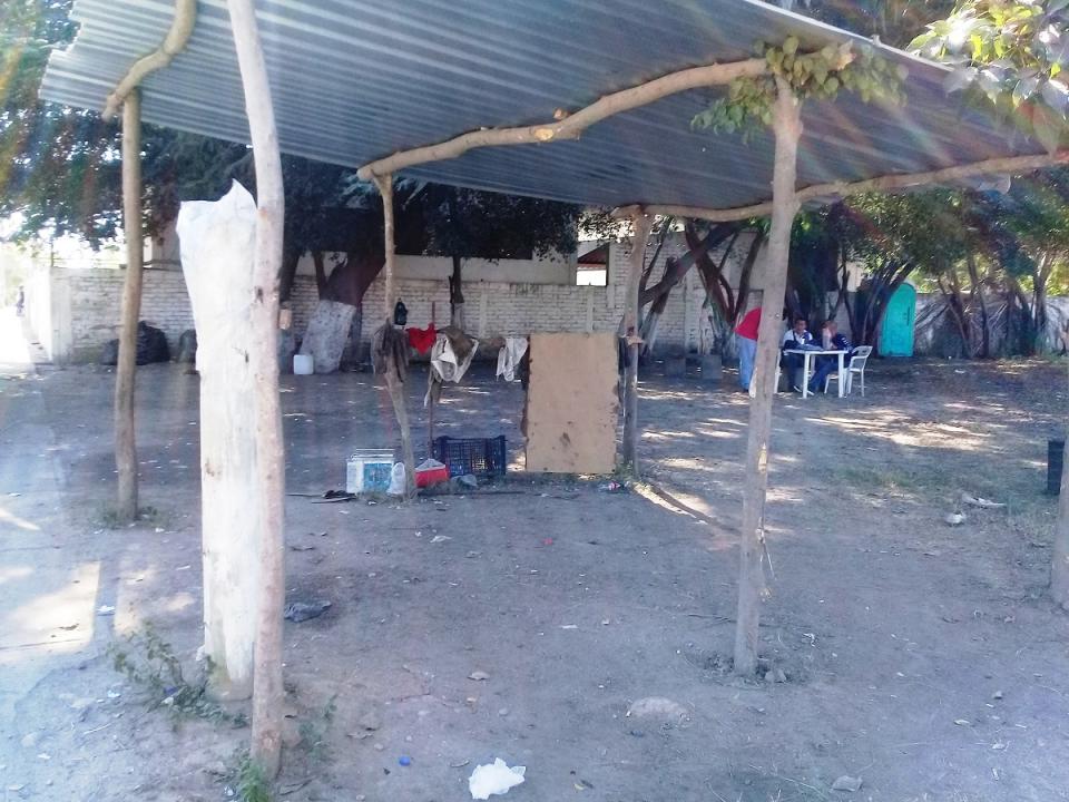 03Bahía Tema del Día Sin permiso para usar parque como “base” de camiones