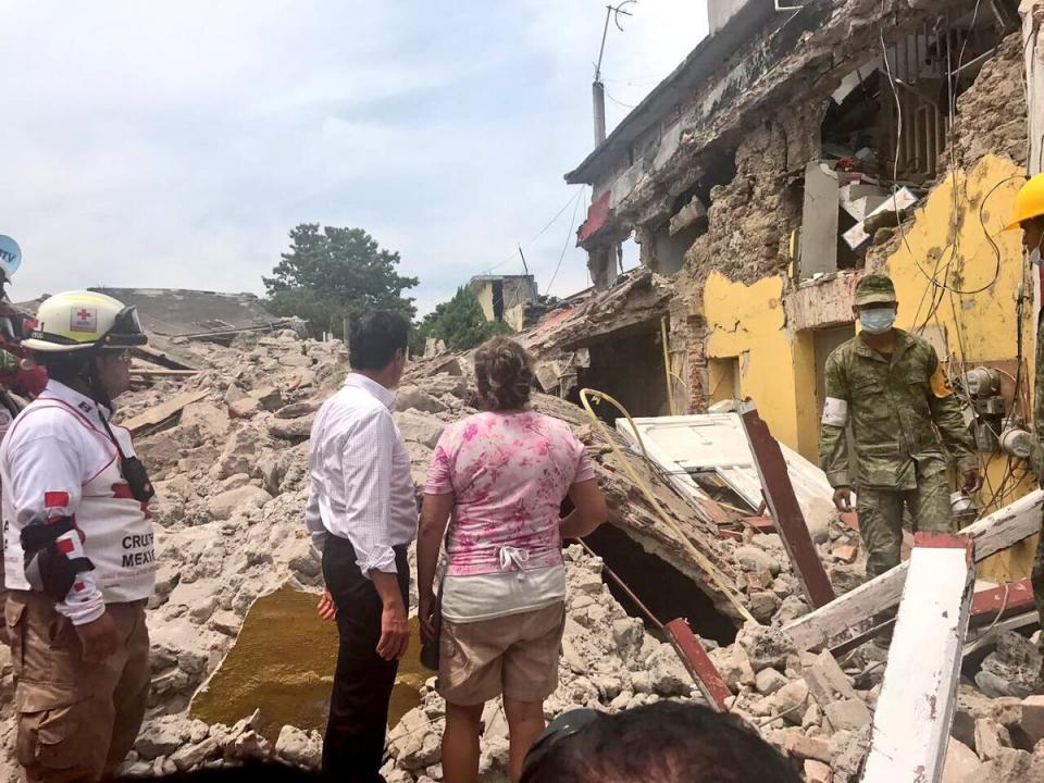 04y05Bahía Tema del Día (4) Acusan lucro con damnificados