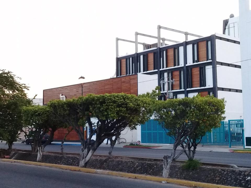 08y09Bahía (1) Señalan como “irregular” ampliación de clínica privada en la Díaz Ordaz
