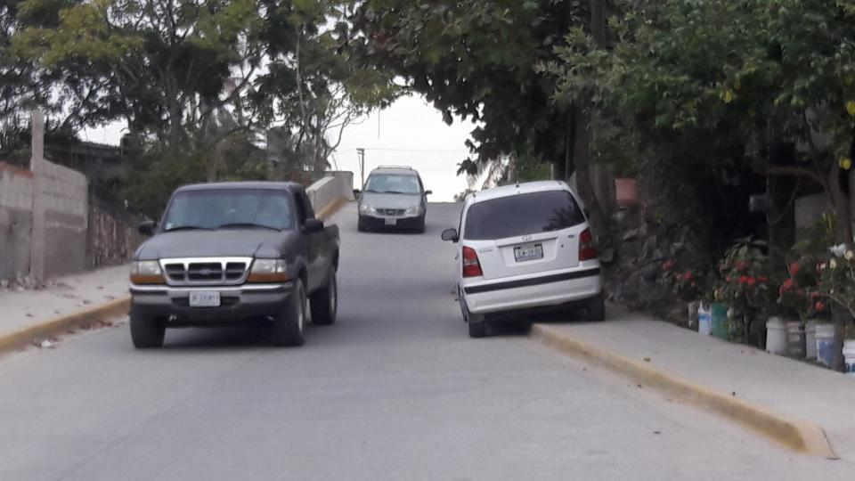 08y09Bahía (1) Exponen en La Primavera deficiencia en servicios