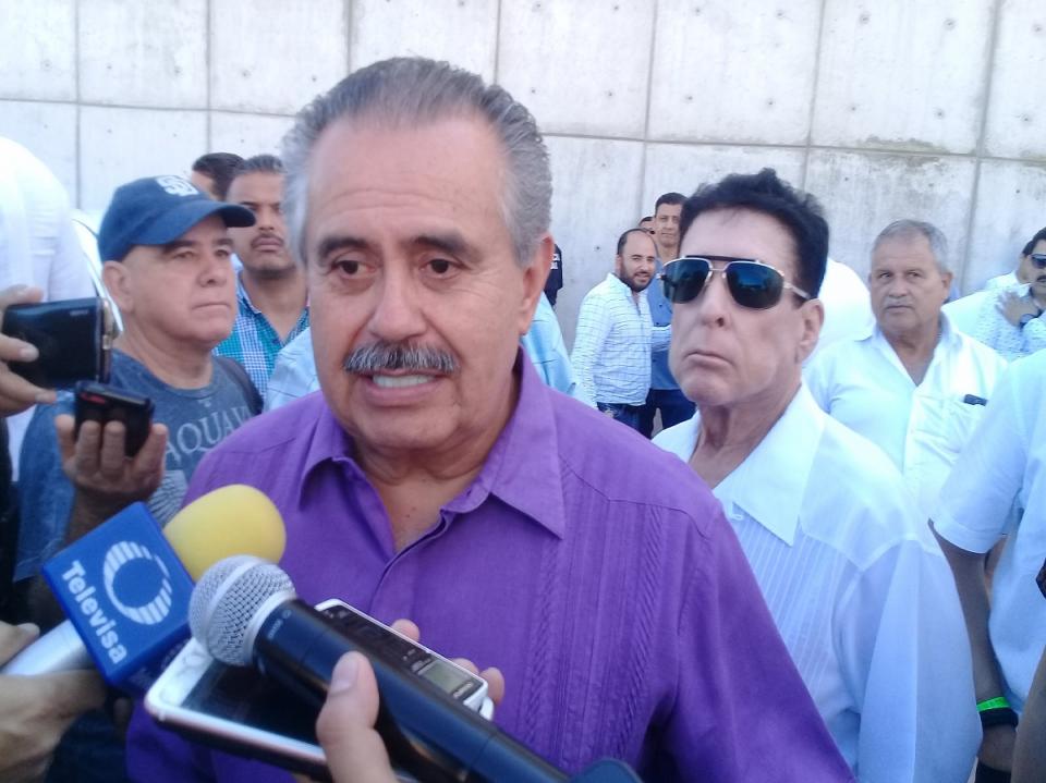 08y09Bahía (3) Promete Semov “ordenar” sistema de taxis en Vallarta