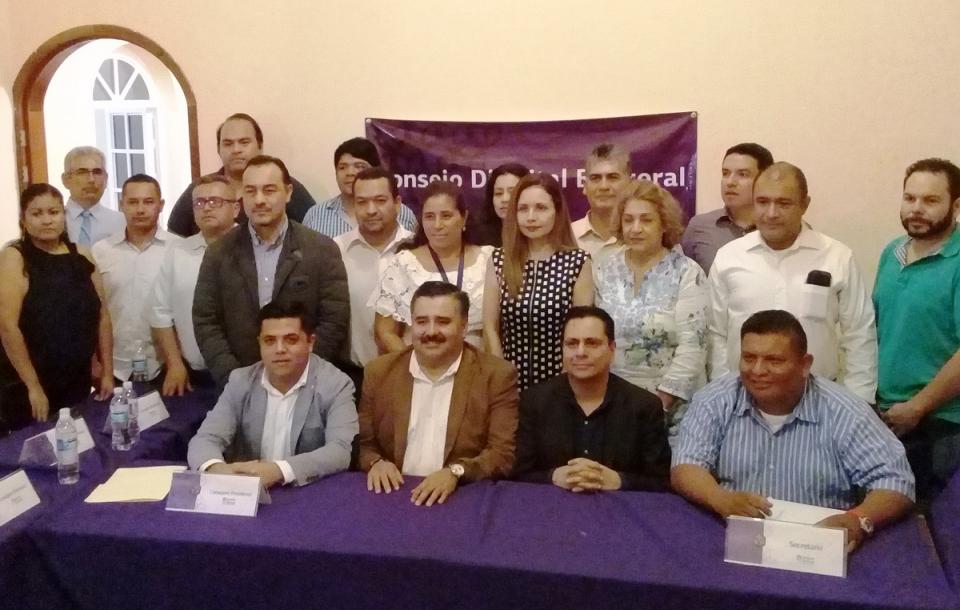 10y11Bahía (2) Piden a trabajadores del IEPC Jalisco, comprobar patrimonio lícito