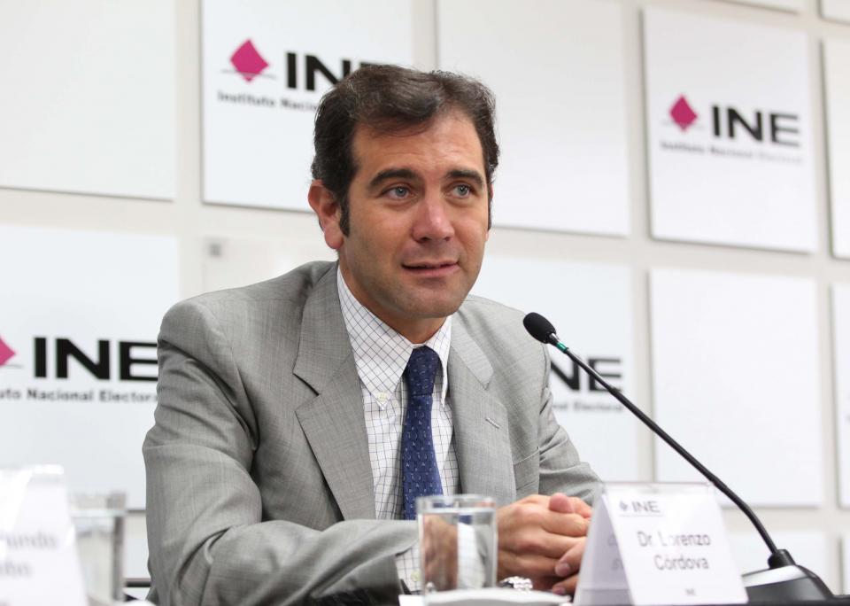 10y11Bahía (3) Debe INE ser ancla de estabilidad política en el país: Lorenzo Córdova