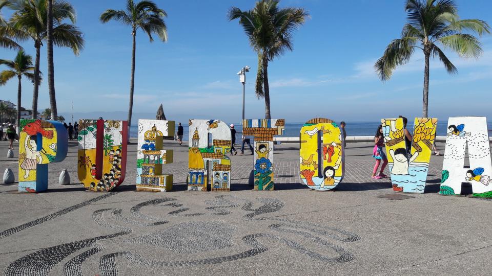 12y13Bahía (1) Ofrecen a turistas, actividades para divertirse en el destino