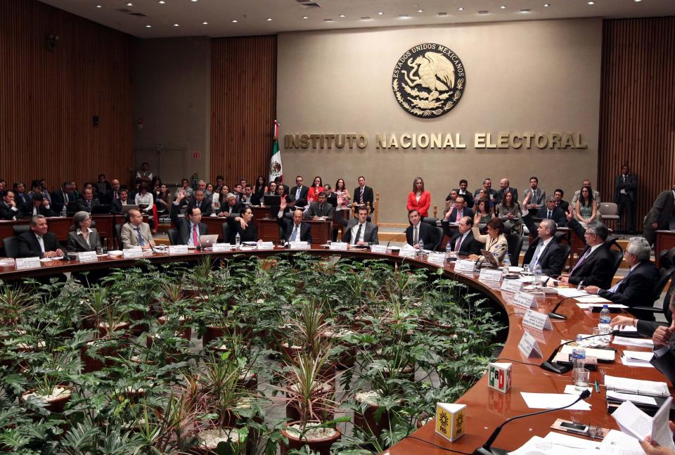 14y15Bahía03 Sanciona INE turismo electoral