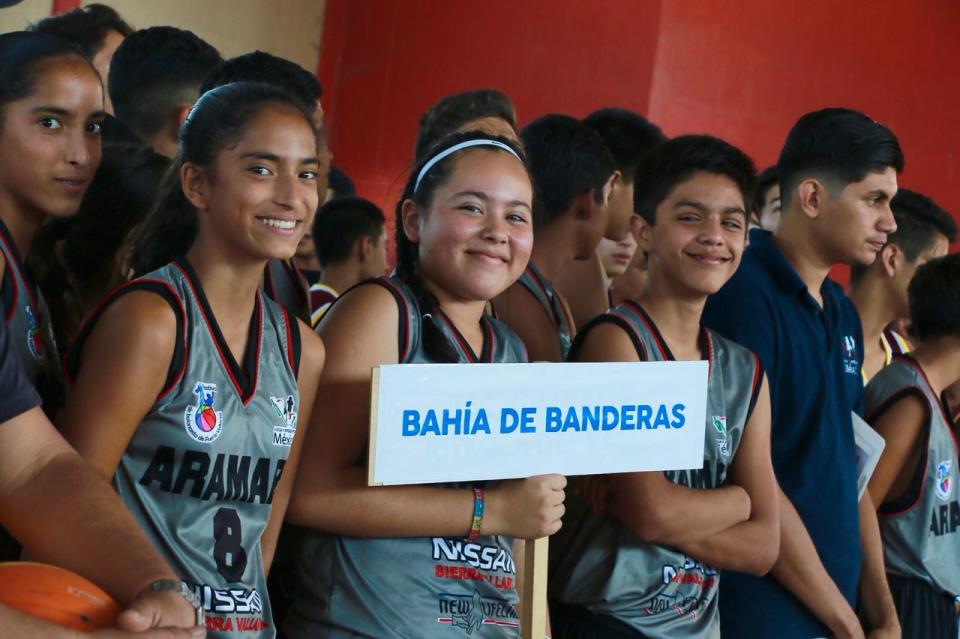 20y21Bahía (7) Inaugura Jaime Cuevas etapa regional de Olimpiada Nacional