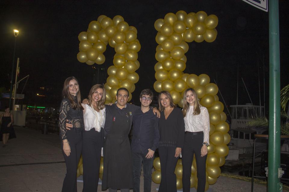 20y21IN (8) Terraza di Roma celebró 25 Años de Sabor Italiano en Marina Vallarta