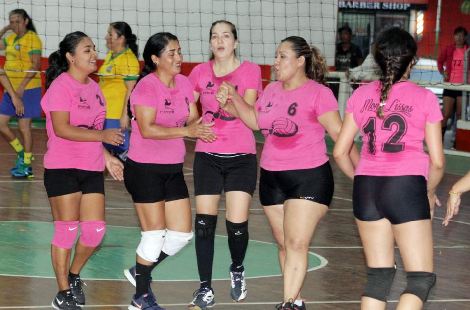 24y25Deportes (4) CHILE 69 ELIMINÓ A PANTERAS… ¡Más sabe el diablo…!