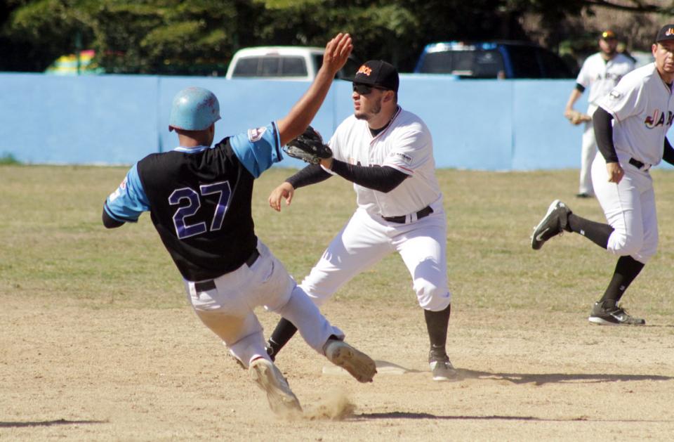 24y25Deportes (4) Se despiden los Jaibos…