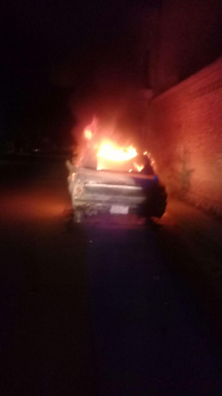 30y31Sucesos (8) Se incendia Pointer y le prenden fuego a Chevrolet