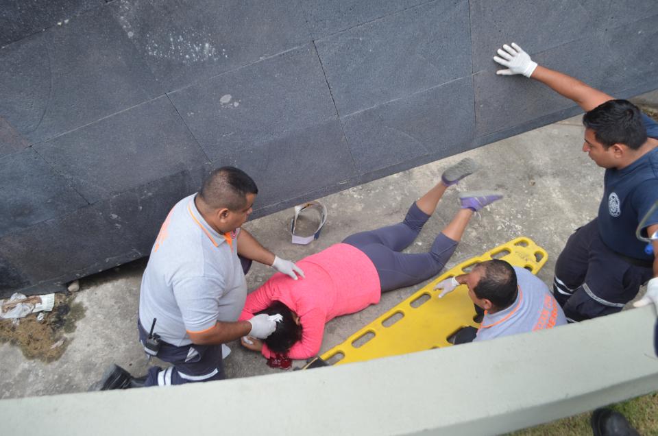 30y31Sucesos (9) Cuando hacia Ejercicio, se cayó a una fosa