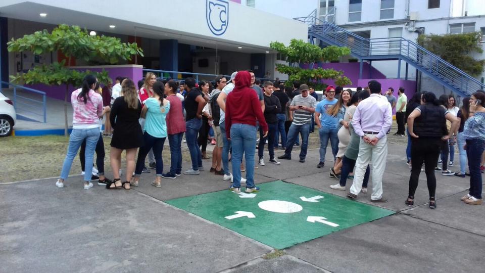 04y05Bahía Tema del Día (6) Continúan revisiones en edificios y viviendas de Jalisco tras sismos