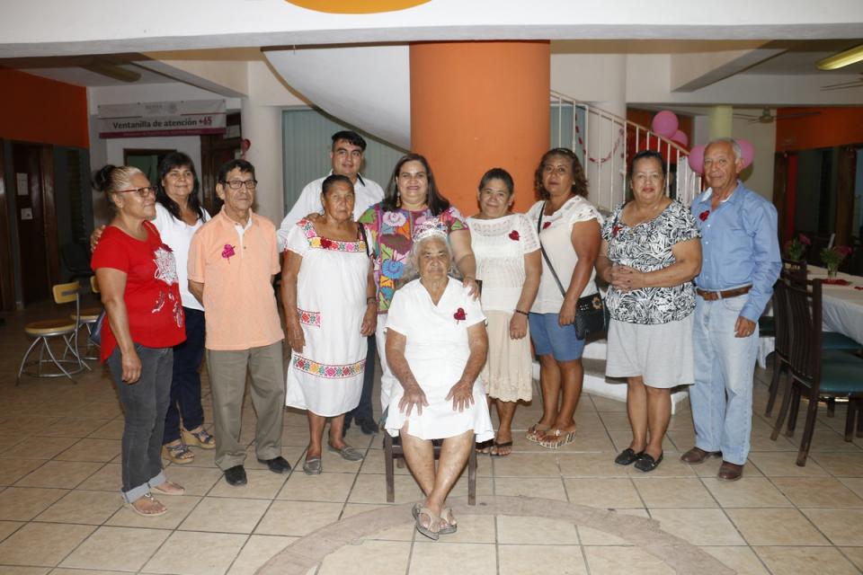 20y21Bahía (6) Grupos de la tercera edad del DIF celebran su aniversario