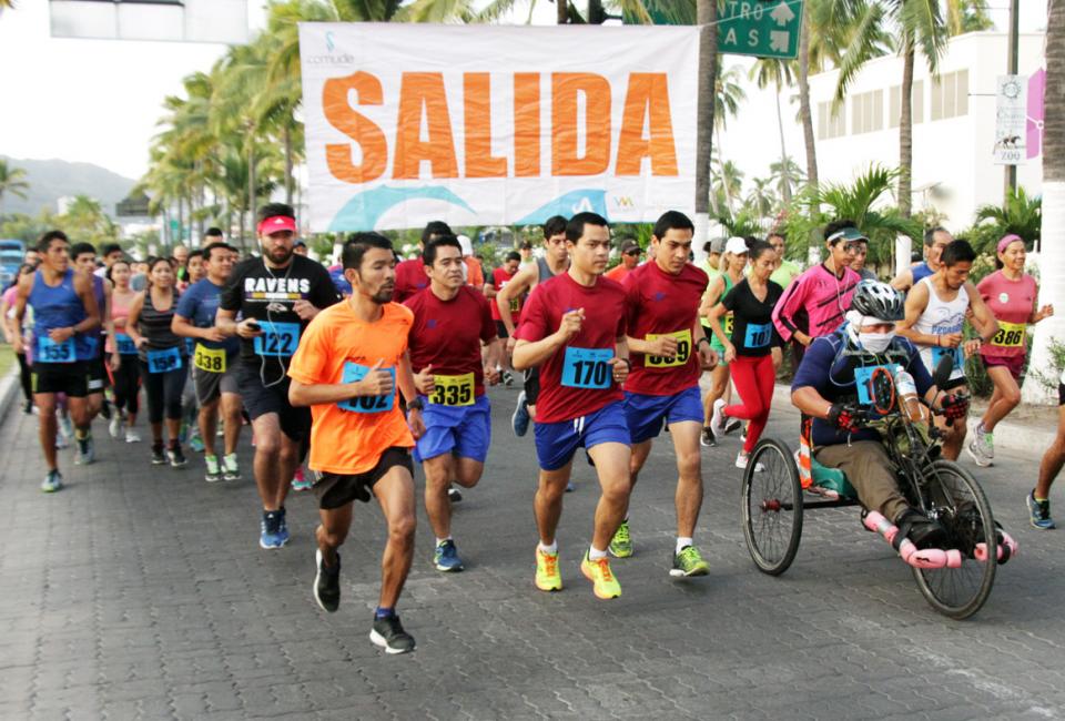 22y23Deportes (1) MÁS DE CIEN PARTICIPANTES… Carrera del Amor y la Amistad
