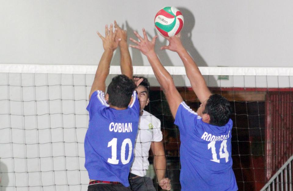 24y25Deportes (1) SE REPITIÓ LA HISTORIA Y… Karasuno eliminó a Las Palmas