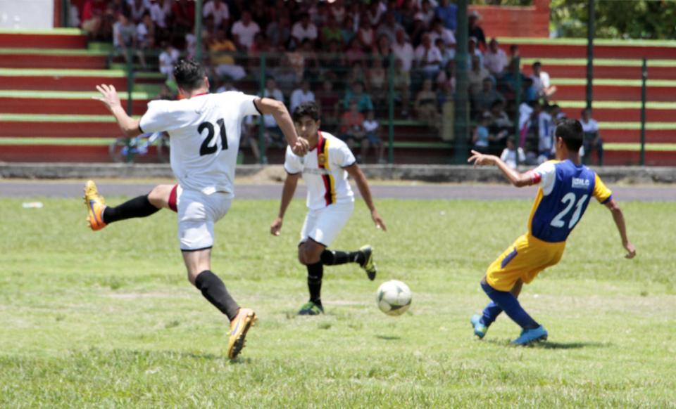 24y25Deportes (1) EN LA LIGA DE FUTBOL INFANTIL… Ya viven semifinales