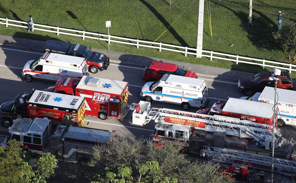 Shooting At High School In Parkland, Florida Injures Multiple People NUEVA MATANZA EN ESTADOS UNIDOS Mata ex estudiante expulsado a 17 alumnos en secundaria