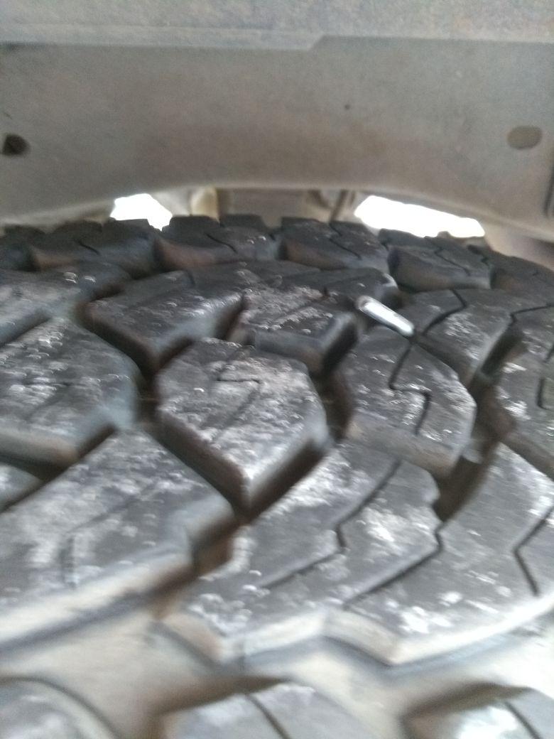 28y29Sucesos (5) Poncha Llantas lograron botín de 44 mil pesos