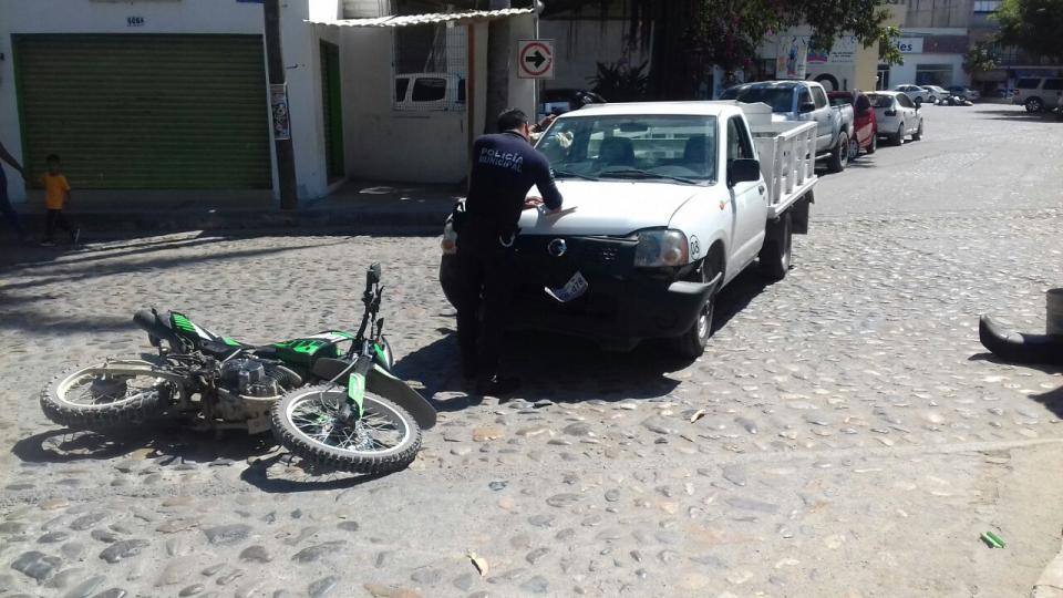 30y31Sucesos (12) Motociclista choca contra camioneta