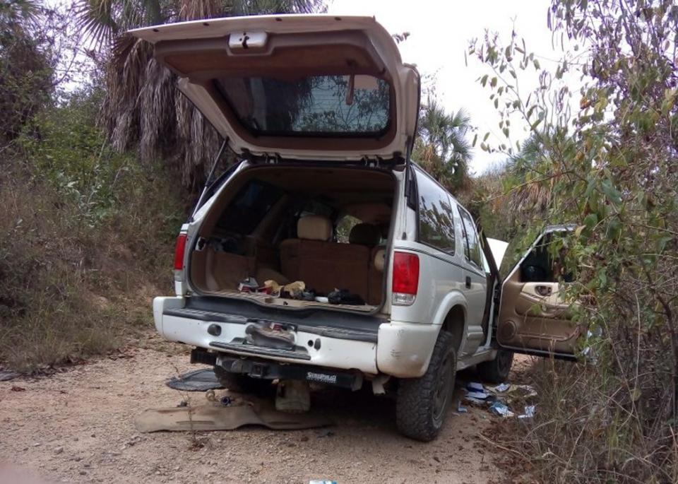 30y31Sucesos (1) Recuperan Policías cuatro autos con reporte de robo