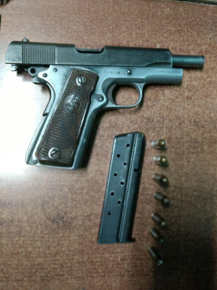 30y31Sucesos (4) Después de retar a policías, lo retienen con un arma
