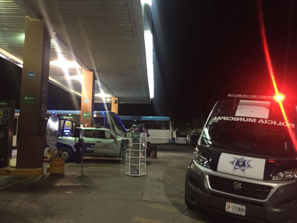 30y31Sucesos (5) Asaltan dos gasolineras en menos de 10 minutos