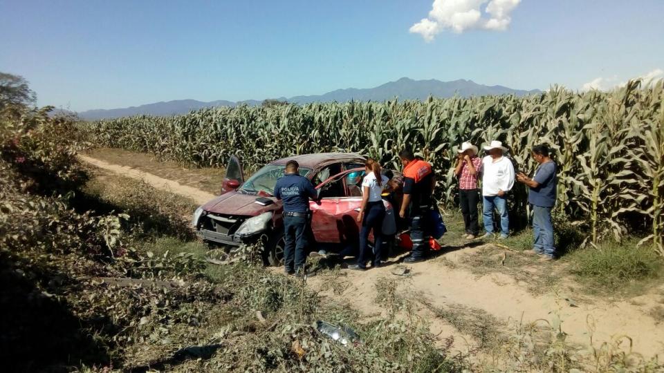 ec3b2c1f-f4b1-47e9-a73b-b3182c916000 Volcadura en el paso del Guayabo deja un herido