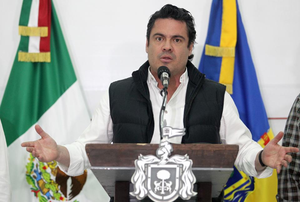 MEXICO-CRIME-UNIVERSITY-STUDENTS EL GOBERNADOR NO DESCARTA POSIBLE SUICIDIO… Localizan cuerpo de uno de los jóvenes desaparecidos en Jalisco