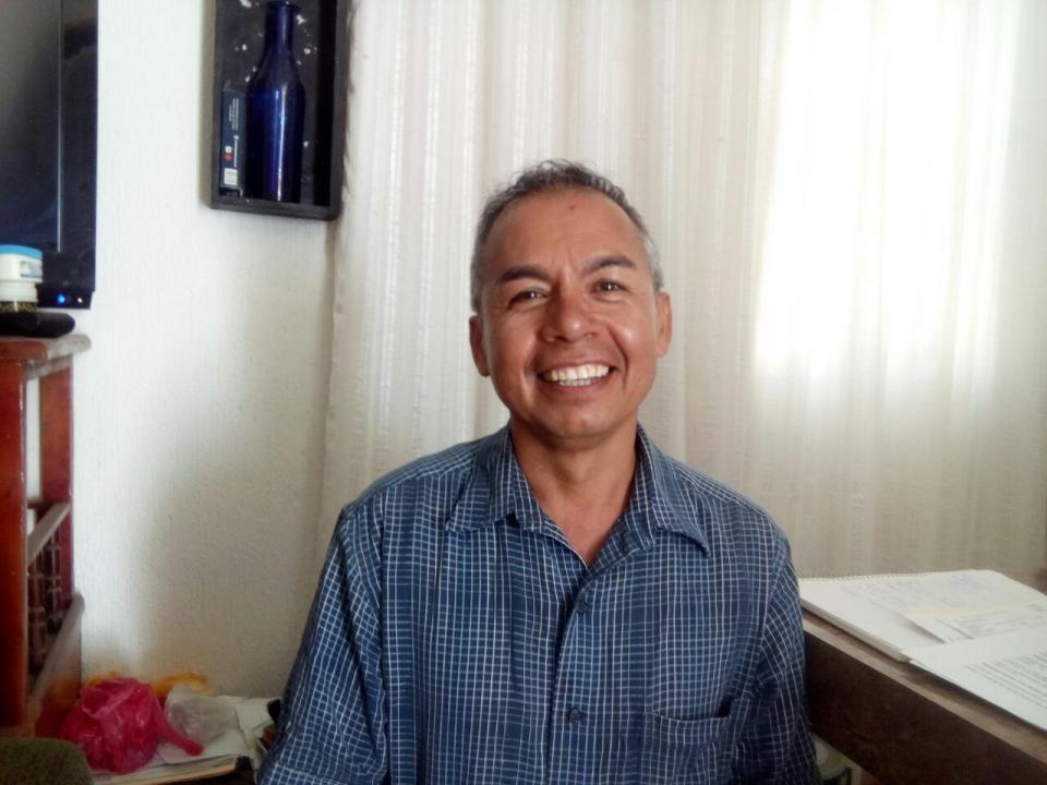 12y13Bahía (2) Mínimo 200 pesos gasta un turista al día en un restaurante