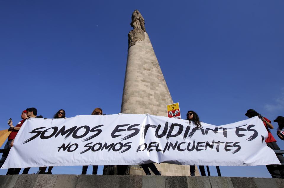 MEXICO-CRIME-STUDENTS Envían cineastas carta a Aristóteles