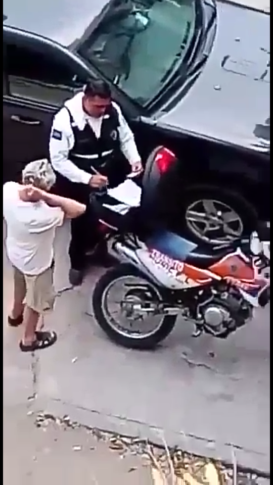 10y11Bahía (1) Acepta tránsito que pidió “mordida”… y lo sancionan