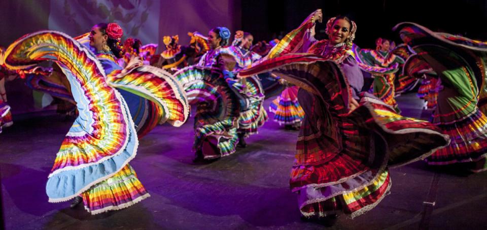 10y11Bahía (3) Alistan Festival Vallarta Azteca del Folclor Internacional 2018