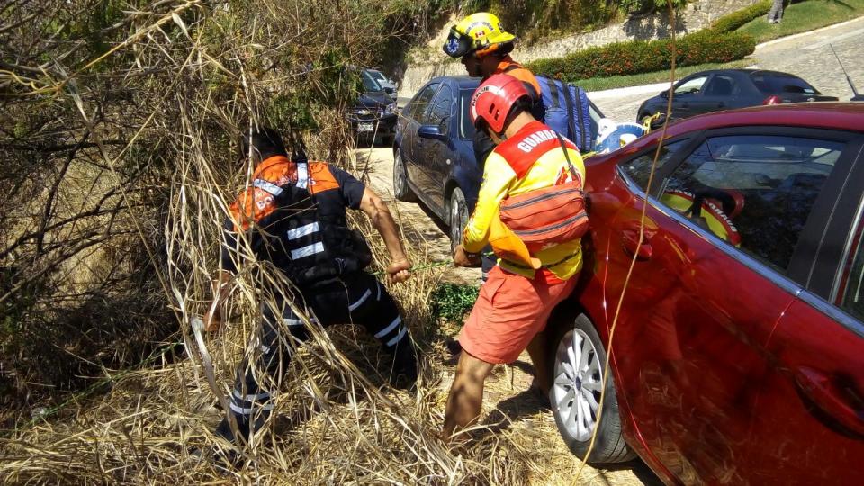 30y31Sucesos (2) Turista se desbarranco y cayó desde 12 metros