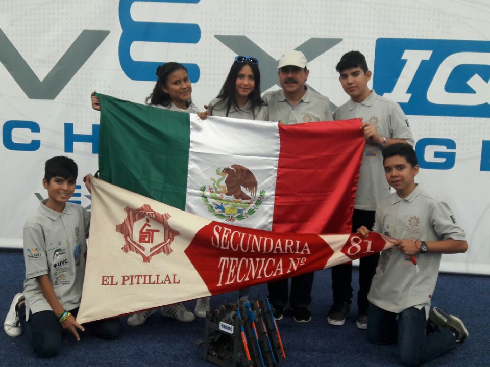 03Bahía (2) Obtienen alumnos de la secundaria #81 el lugar 24 a nivel mundial en robótica