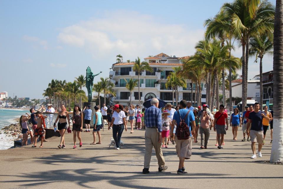 03Bahía Va rebasando Puerto Vallarta cifras del 2017
