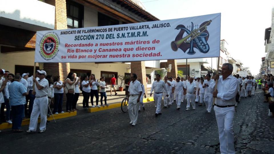 04y05Bahía (1) Arrojan basura en esquinas, limpia Aseo Público… y vuelven a tirar