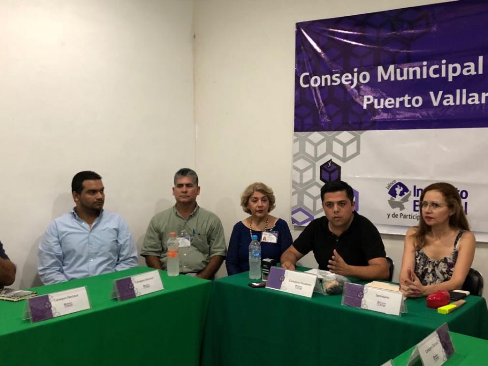 12y13Bahía (1) Instalan Consejos Municipales Electorales en el Distrito 05