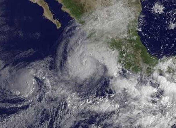 14y15Bahía (1) INICIA TEMPORADA DE HURACANES… Podrían registrarse 16 ciclones tropicales en el Pacífico