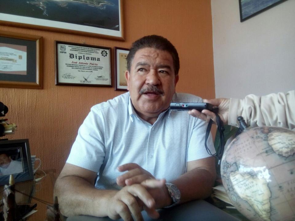 14y15Bahía (2) Hoy, evento con motivo del Día del Maestro