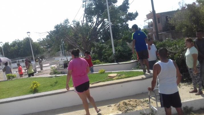 14y15Bahía (3) Parques y jardines previene para el temporal de lluvias